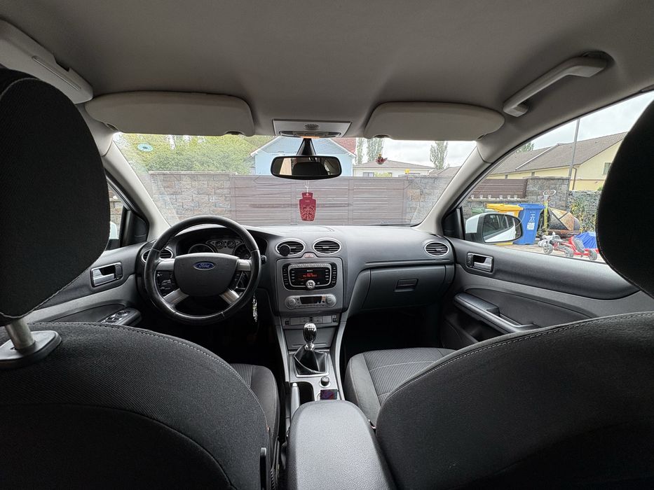 Ford focus 2 facelift 2010