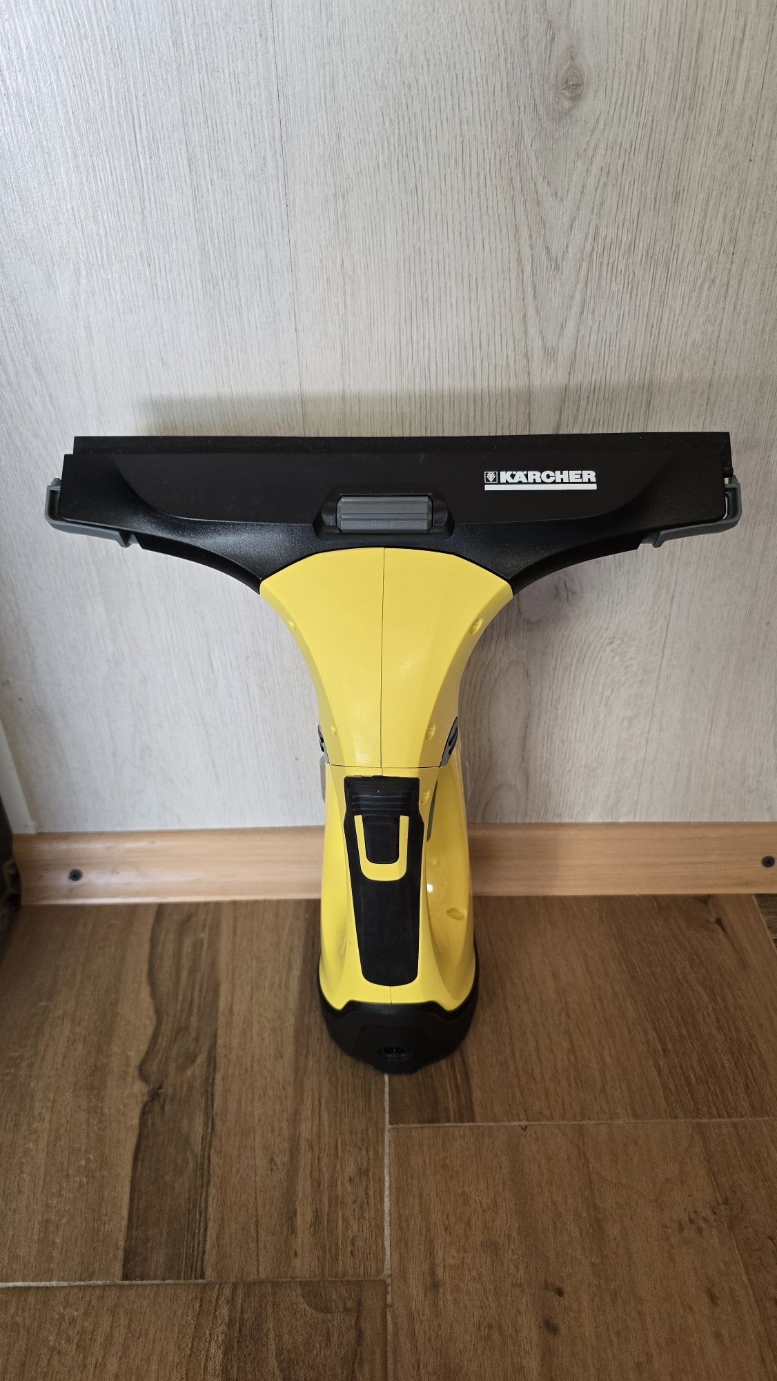 Стъклочистачка KARCHER