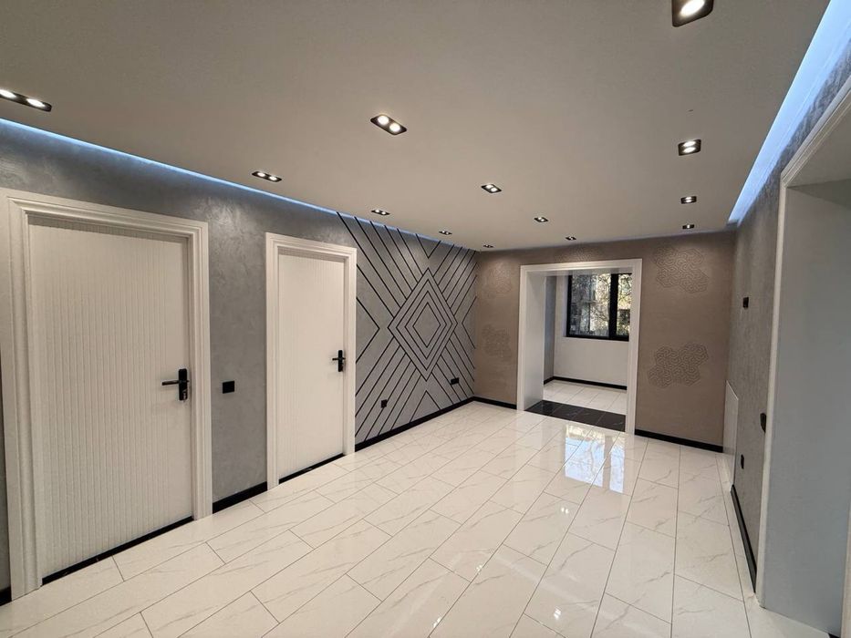 1 линия вдоль дороге нежилое помещения