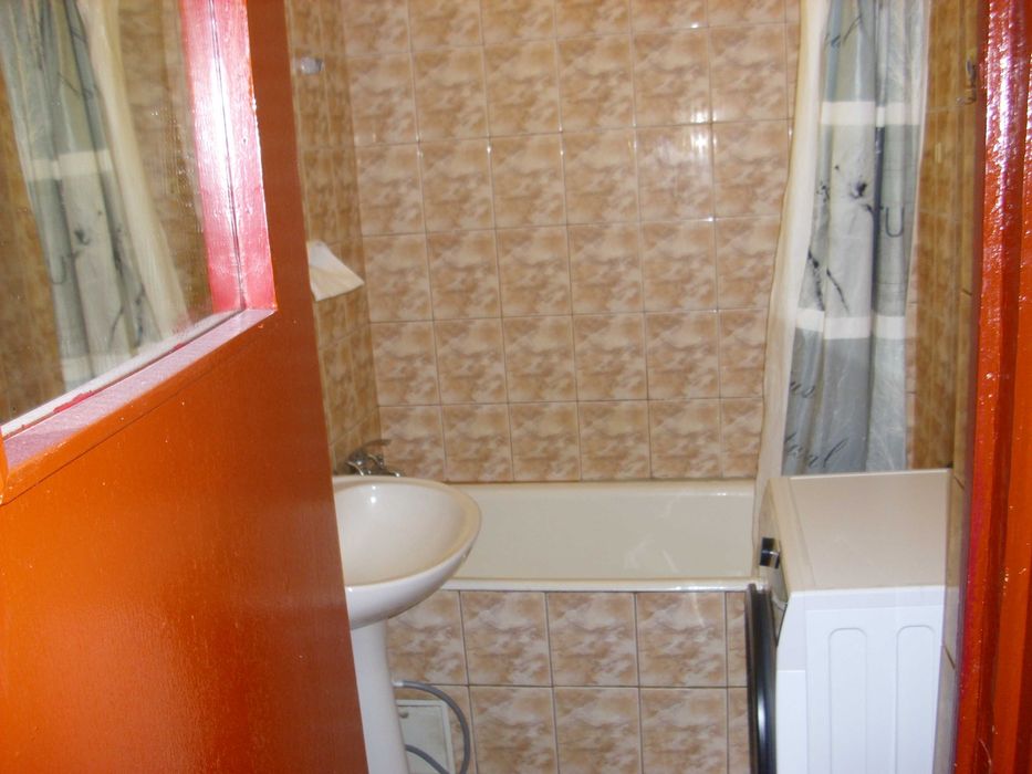 Închiriez apartament Drumul Taberei lângă liceul Lovinescu