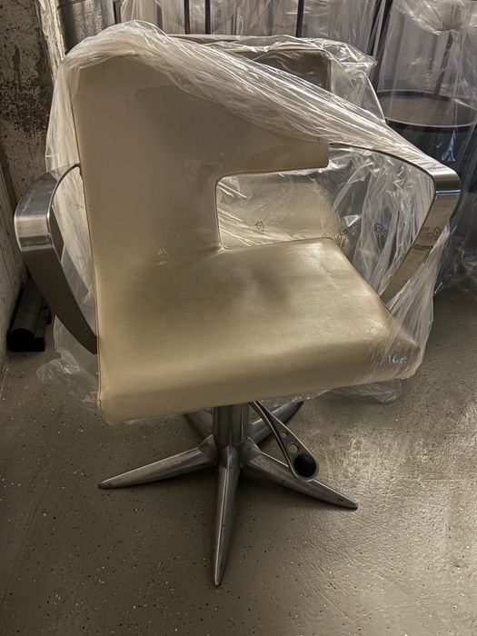 Стол за фризьорски салон