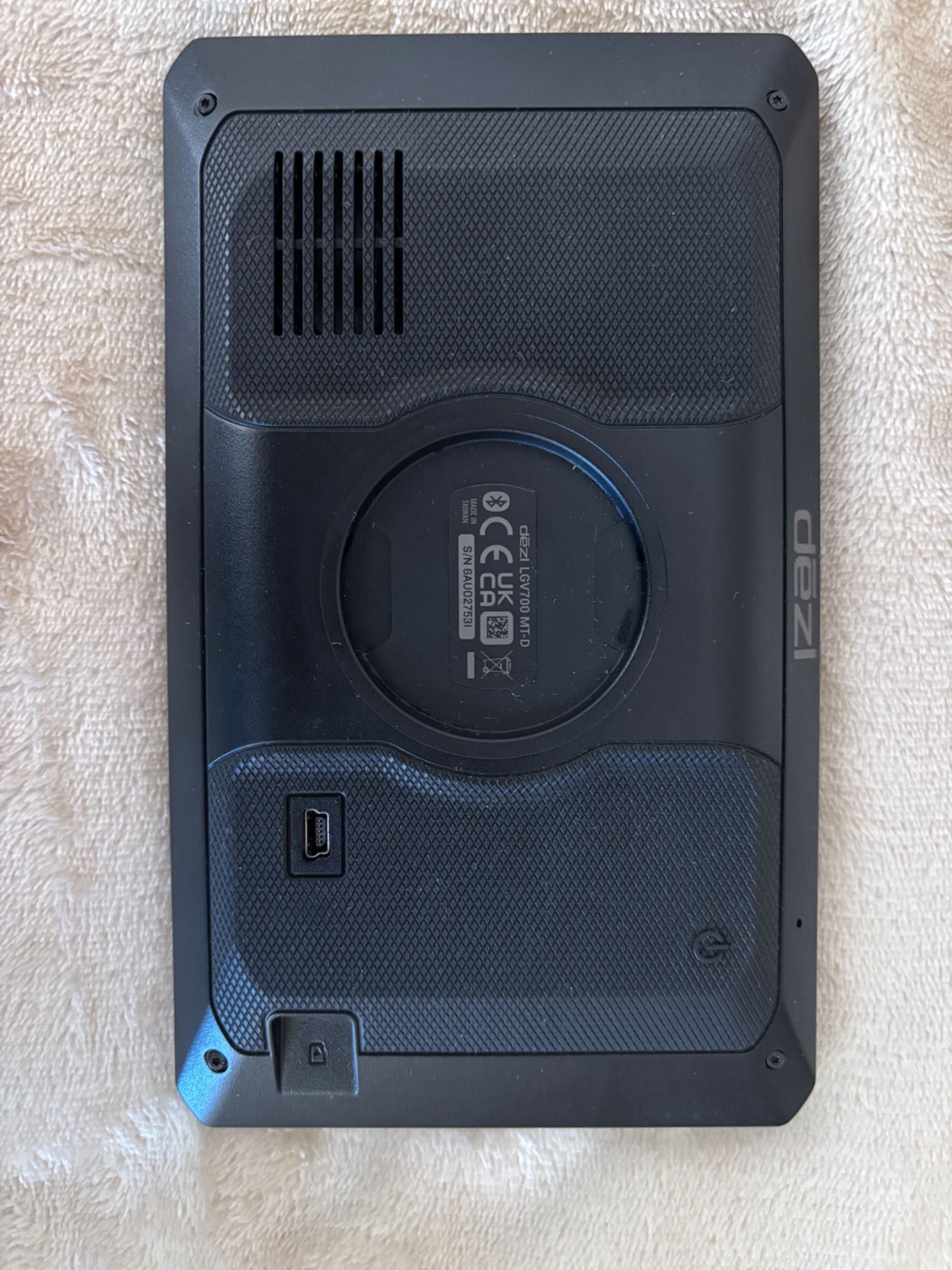 Професионална навигация Garmin dezl LGV700