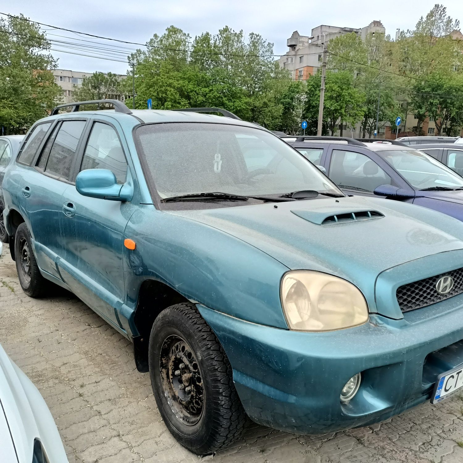 Vând Hyundai Santa Fe