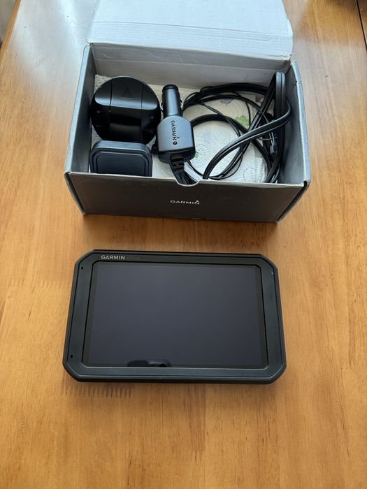 Навигация за тежкотоварни и леки атомобили GARMIN DEZL 780 LMT-D