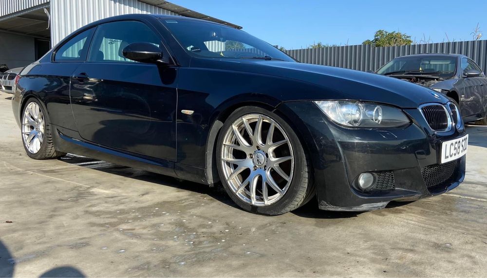 Dezmembrez BMW 320d M Pack E92 an 2008 2.0d N47 -177cp,Xenon