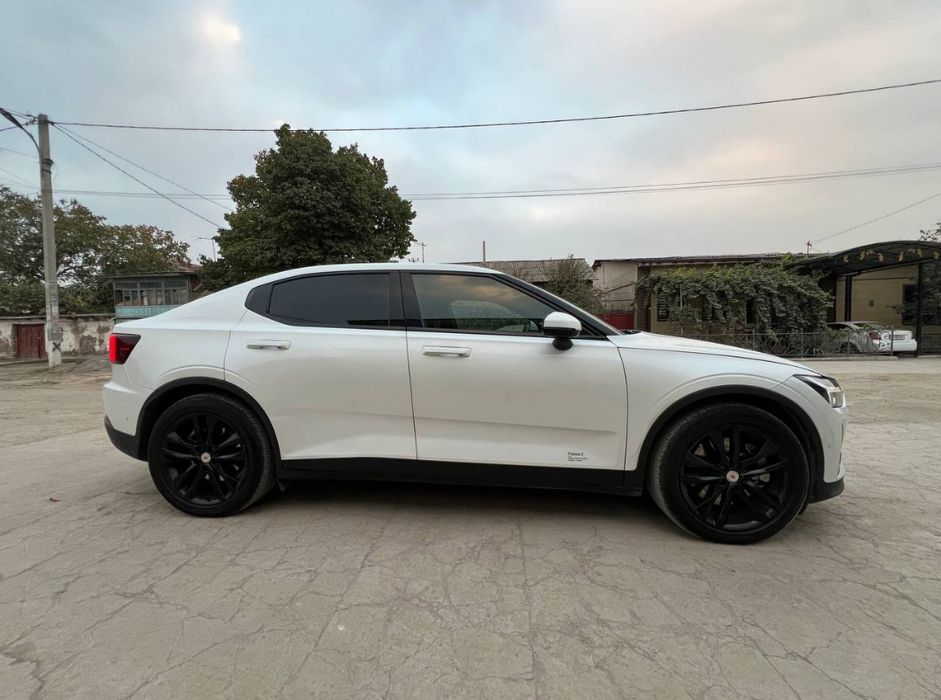 Volvo polestar 2 long renge