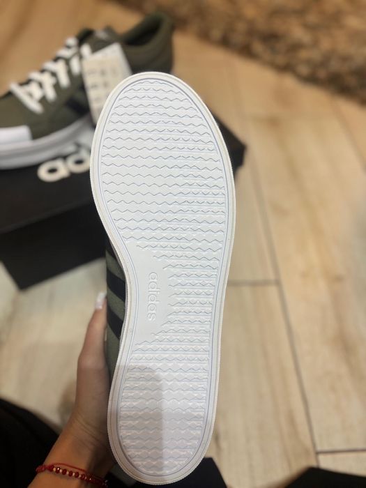 Adidas Brivada , marime 45 1/3