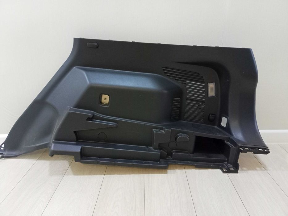 Обшивка багажника Nissan X-Trail T32 нижняя правая