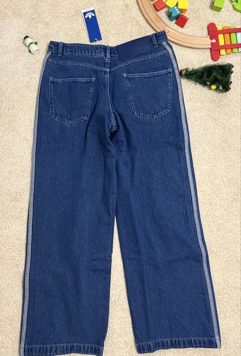 Blugi Adidas, croiala ampla, albastru