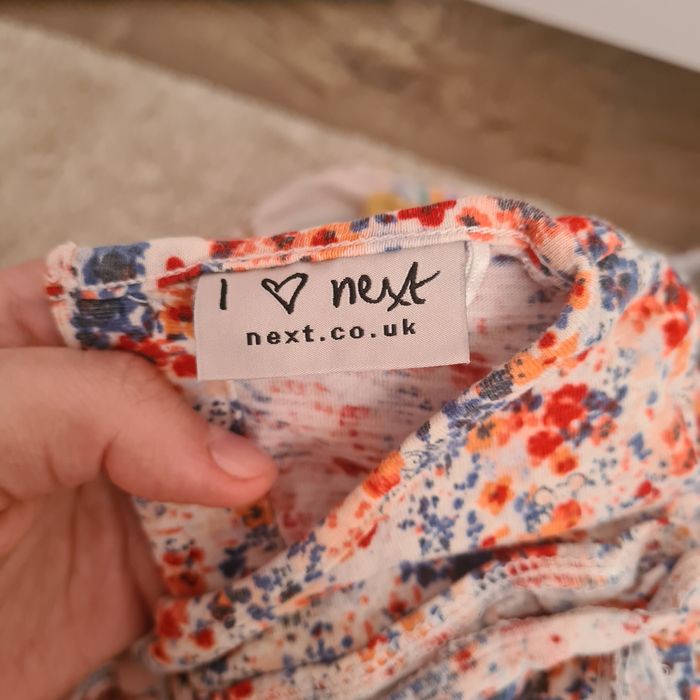 Rochita Next 9-12 luni