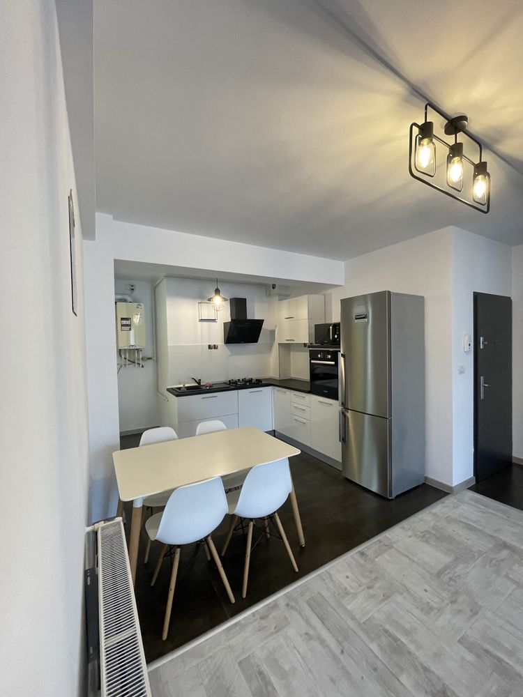 Inchiriez apartament 2 camere central