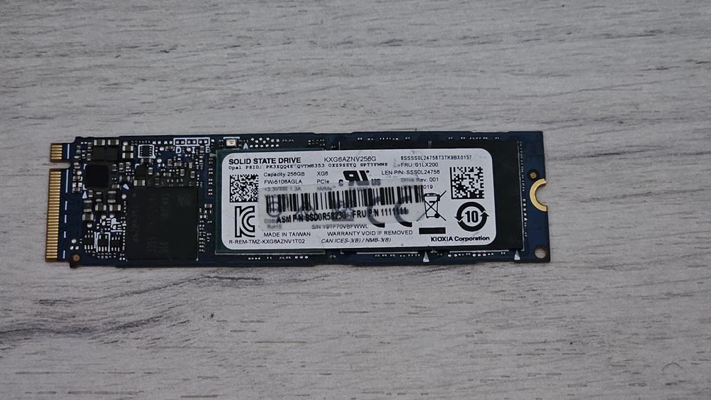 SSD NVME 256GB   ieftin