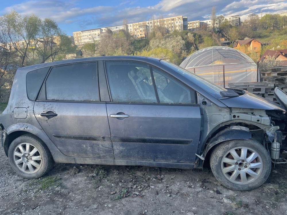 Dezmembrez Renault Scenic 1.5dci , 1.9dci 2008