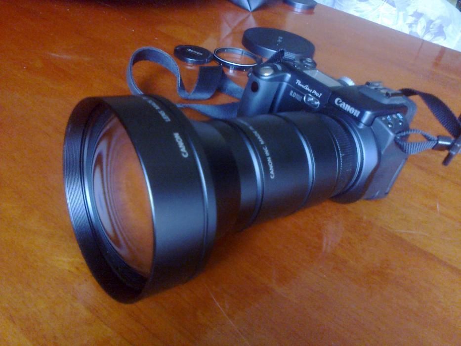 Фотоапарат CANON