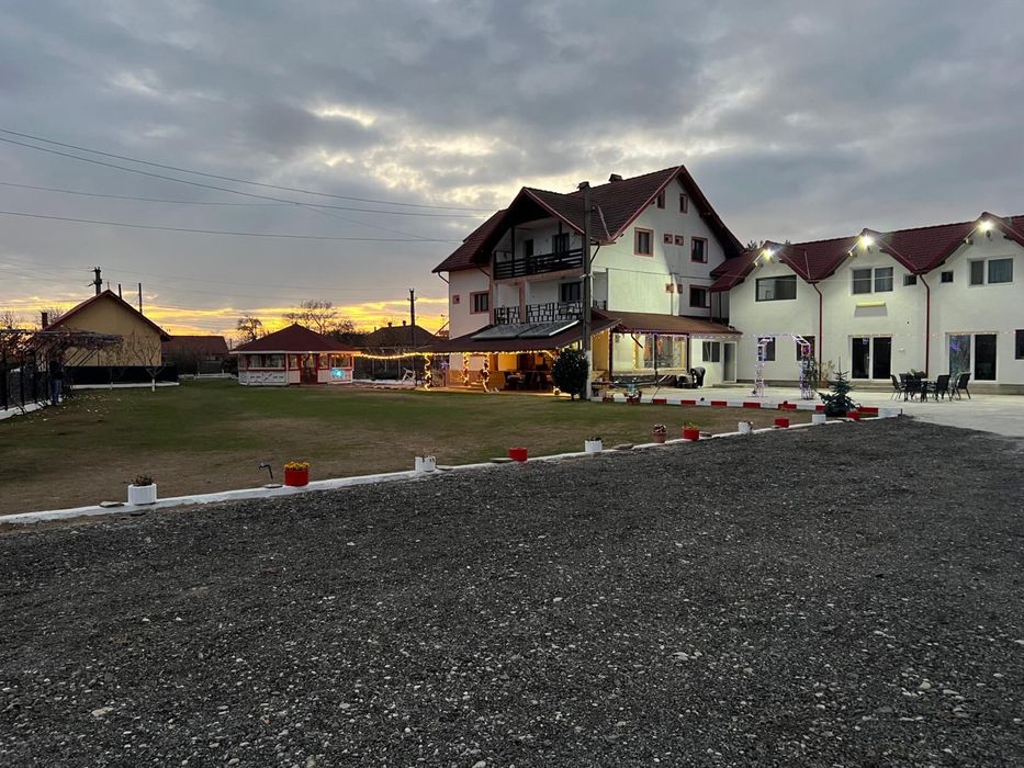 Revelion ! Pensiunea Saradavy ! ( camere libere de revelion)