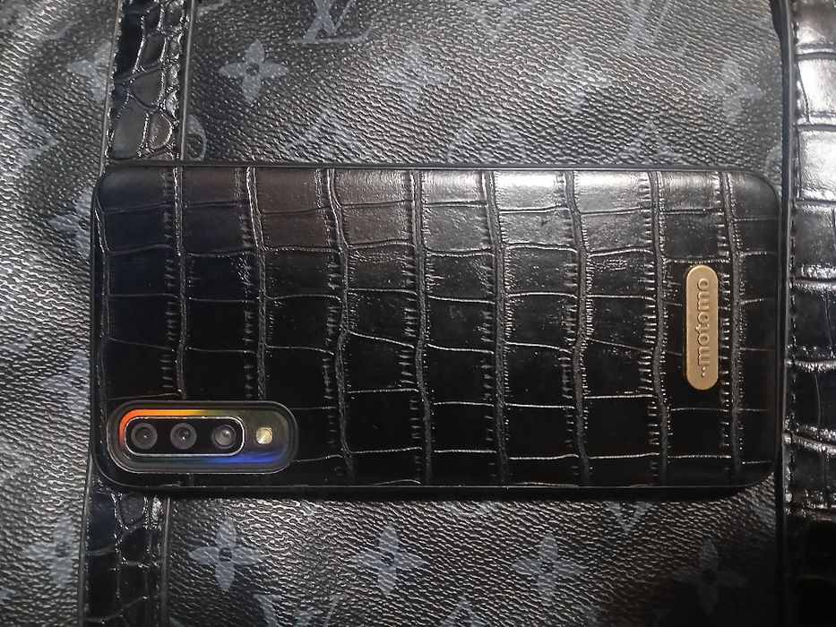 Assalom alekum telefon sotiladi Original Samsung 30s 30k