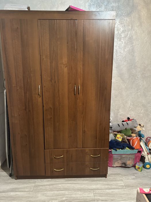 Шкаф для вещей , шкаф