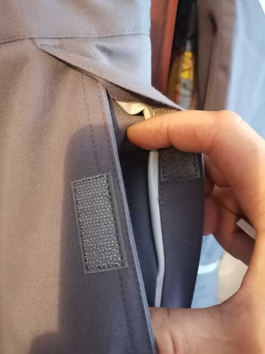 Vând pantaloni de lucru Hemco