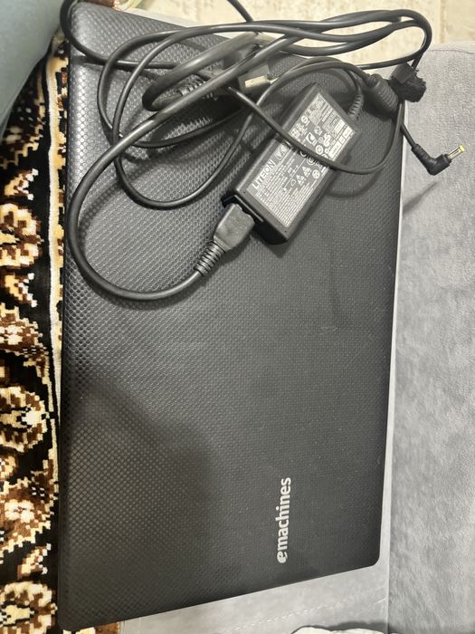 Продам ноутбук б/у