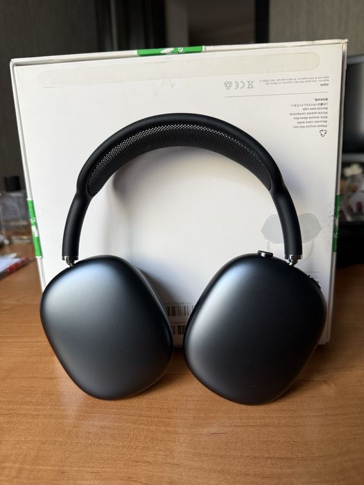 Apple Airpods Max, culoare Midnight, in garanție Emag.