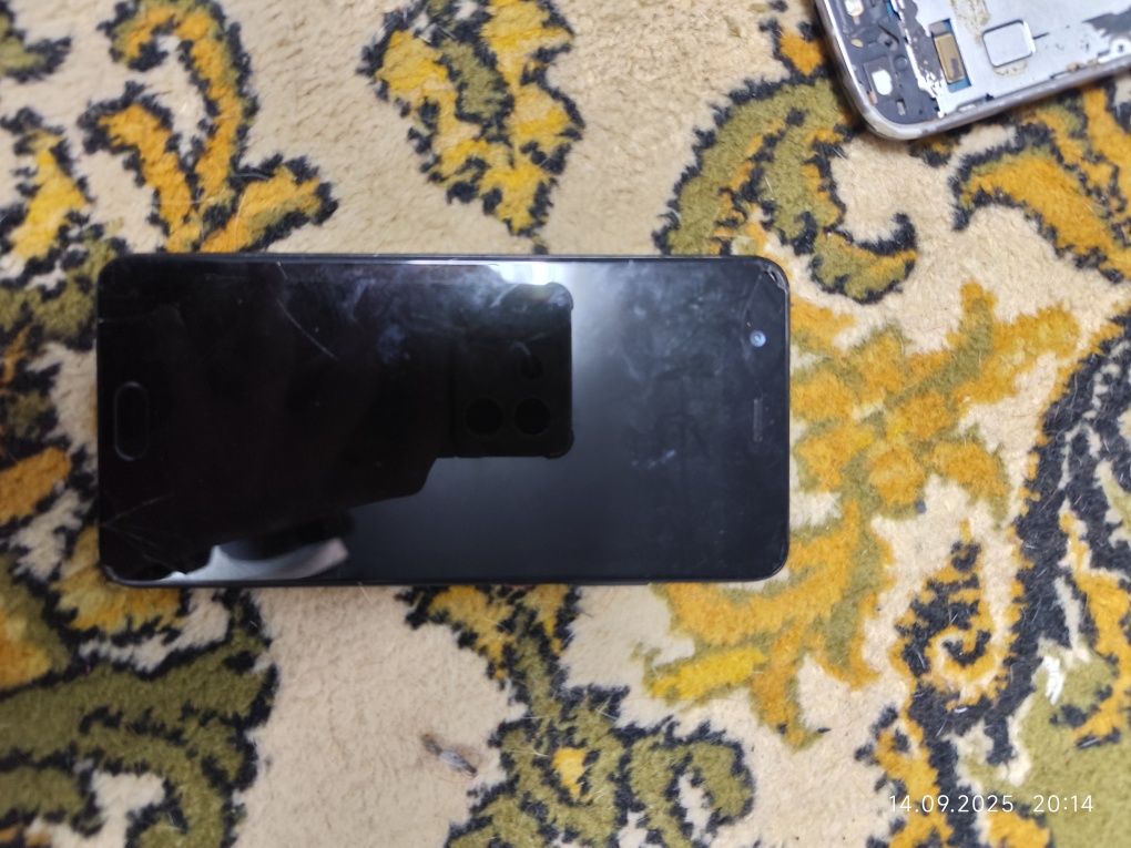 huawei p10 plus 4/64 или 6/128 я не знаю