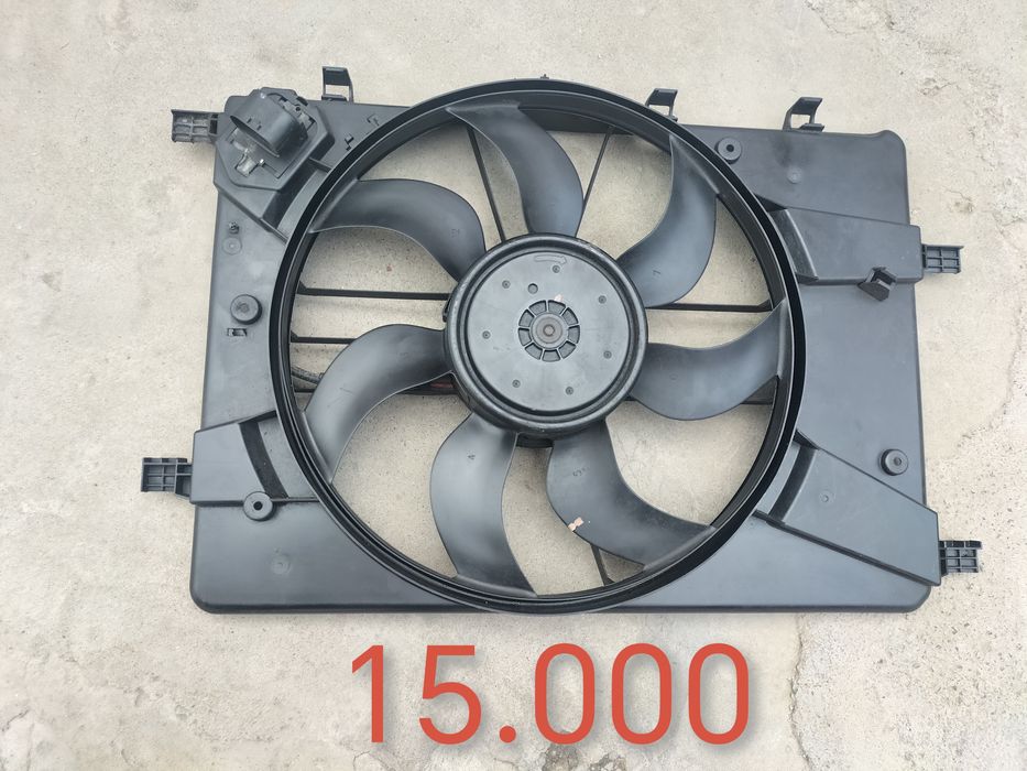 Вентилятор охлаждения и крышка Шевроле Круз