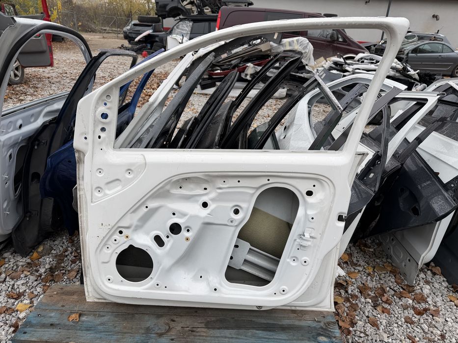 Врата Skoda Octavia