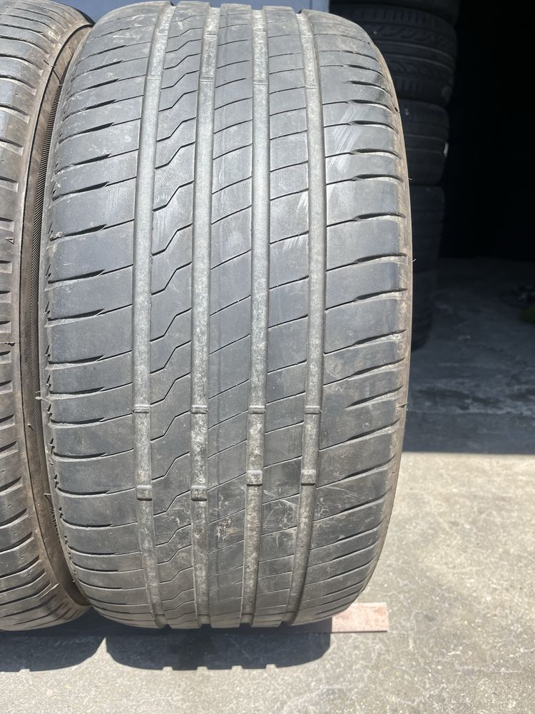 2 бр. летни гуми 255/40/19 Firestone DOT 5021 4 mm