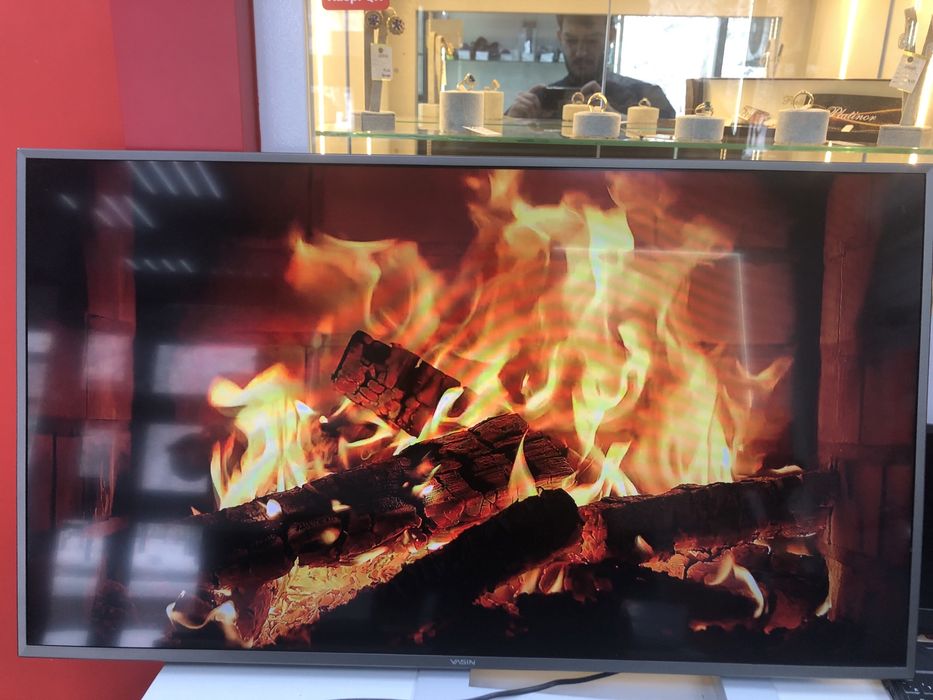 Телевизор Yasin LED-40E300 (p25)