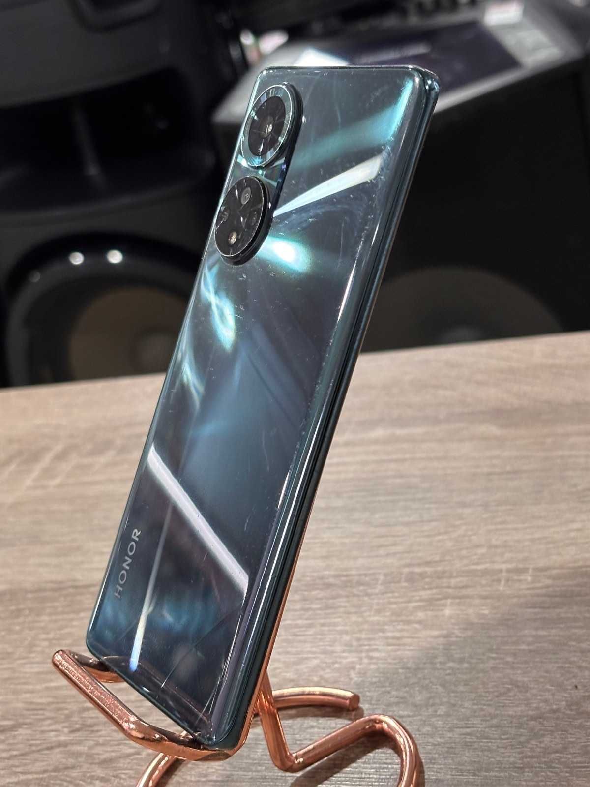 Предлагам Мобилен Телефон Honor 50