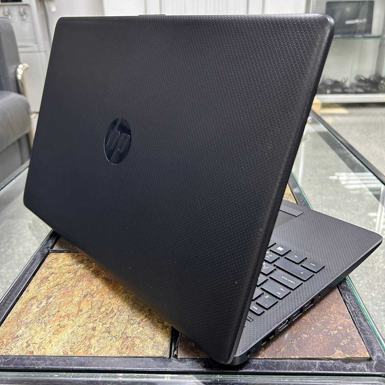 Ноутбук HP 15-1048UR  (R5-3500U, 8GB/DDR4, NVME 256GB, VEGA8 2GB)