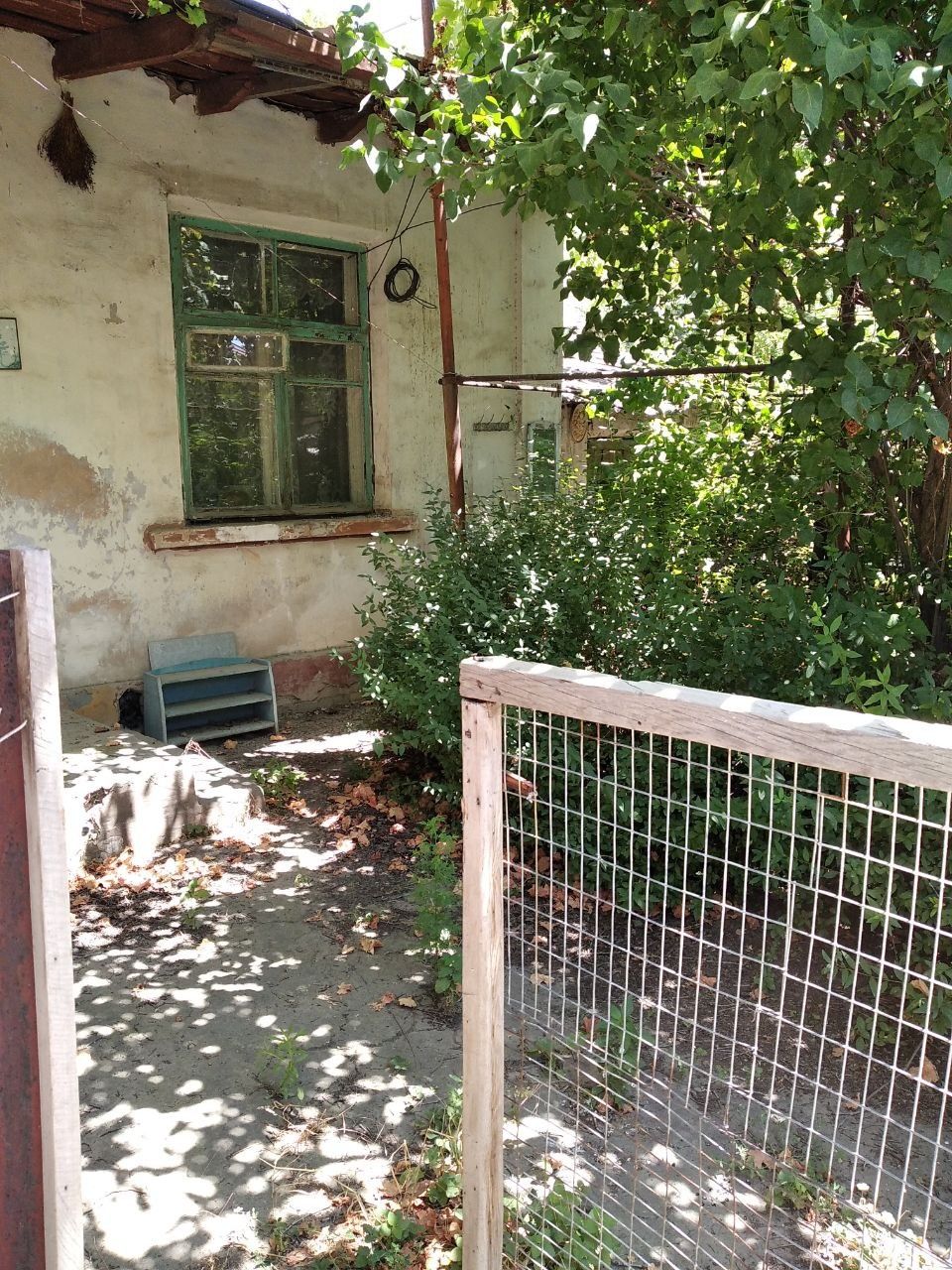 Продается участок 6 соток (20×30 м) в Яккасарайском районе.