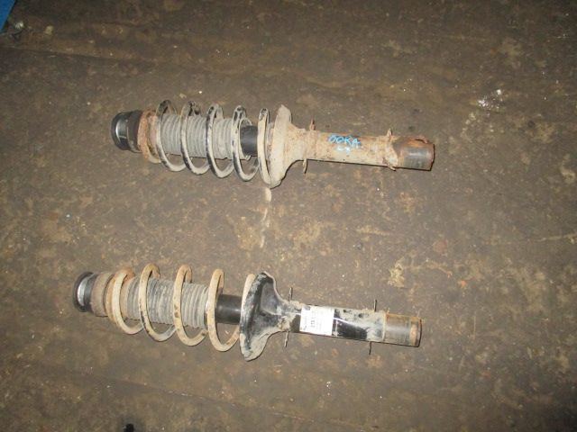 Amortizoare telescoape arcuri flanse fata Golf 4 Bora motor 1,9 TDI