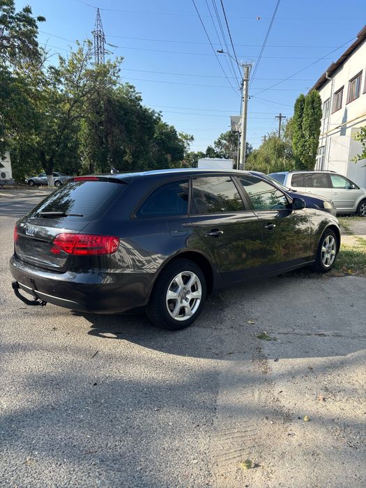 Vând Audi A4 B8 2.0 automat 8+1