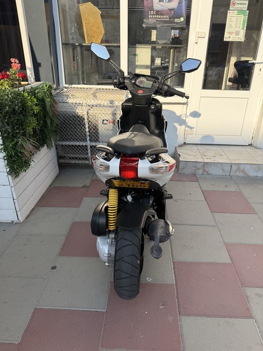 Scuter Aprilia Sr50