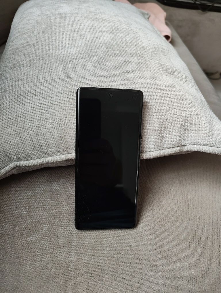 Motorola Edge 40 5G 8/256GB Като Нов
