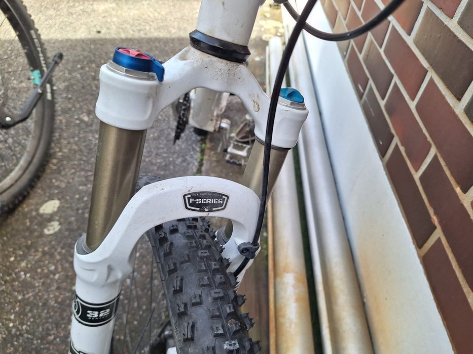 Продавам фулсъспеншът БМВ колело