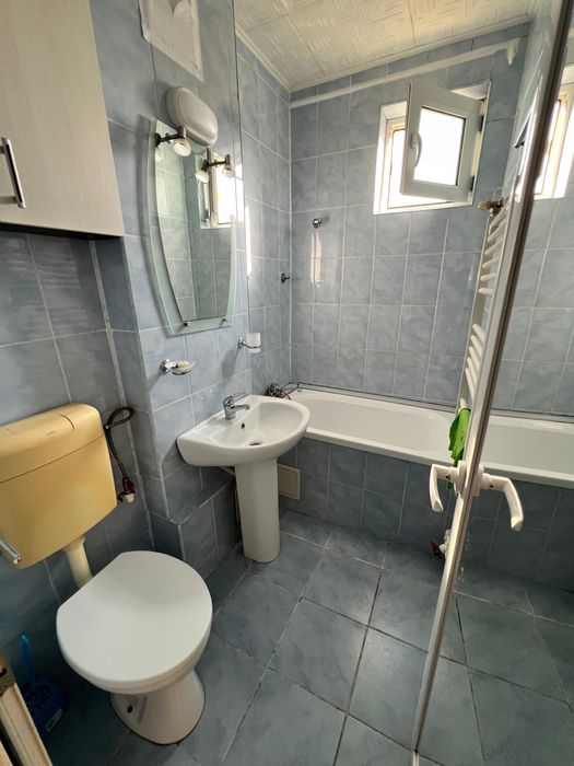 Inchiriez apartament Micro 19