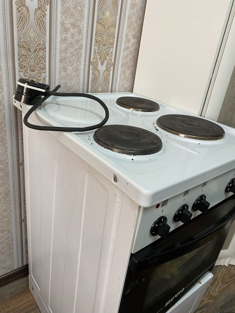 Продам плиту мечта духовка работает,все работает
