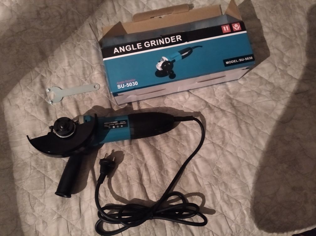 Болгарка Makita 125