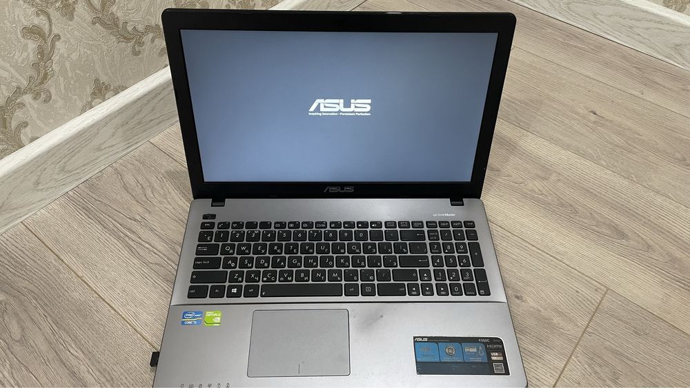 Asus Х550С ноутбук