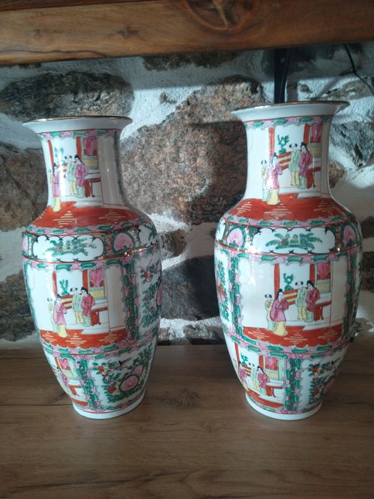 Продавам огромни антикварни Японски вази Сатцума