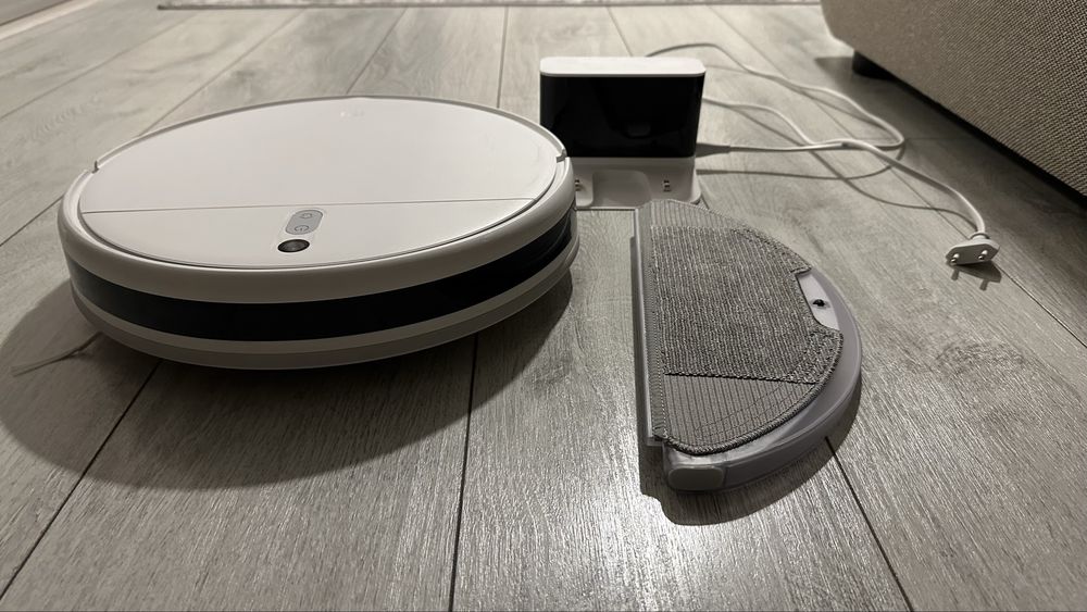 Aspirator Xiaomi Mi Robot Vacuum Mop Essential