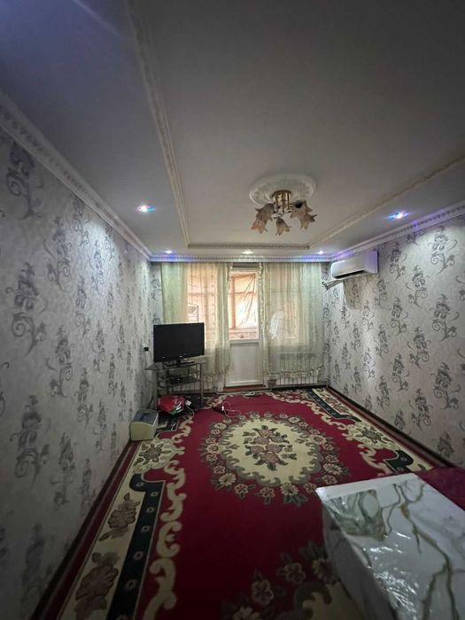 Продаётся 2-комнатная 103-серии. КАЛДАЯКОВА - №45 гиназия. Этаж: 5/5