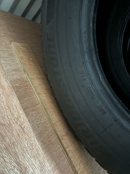 Anvelope iarna 235 60 18