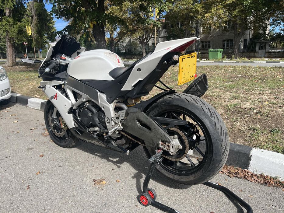 Aprilia RSV4 1000