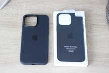 Оригинален iPhone 15 Pro Max Silicone Case Black
