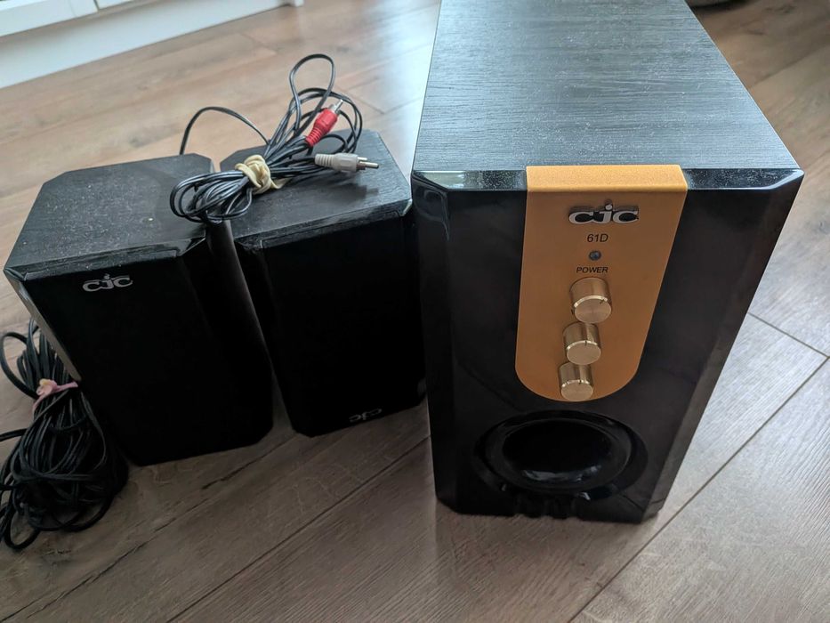 Sistem audio Boxe 2.1 gratuit donez