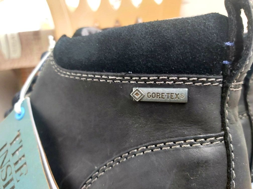 Clarks Gore-tex НОВИ 44 номер