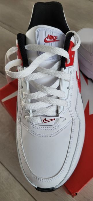 Papuci Nike noi în cutie